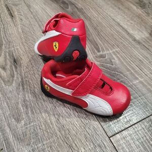 Baby Puma SF Future Cat V PS Unisex Sneakers Size 5C Baby Red Ferrari Shoes